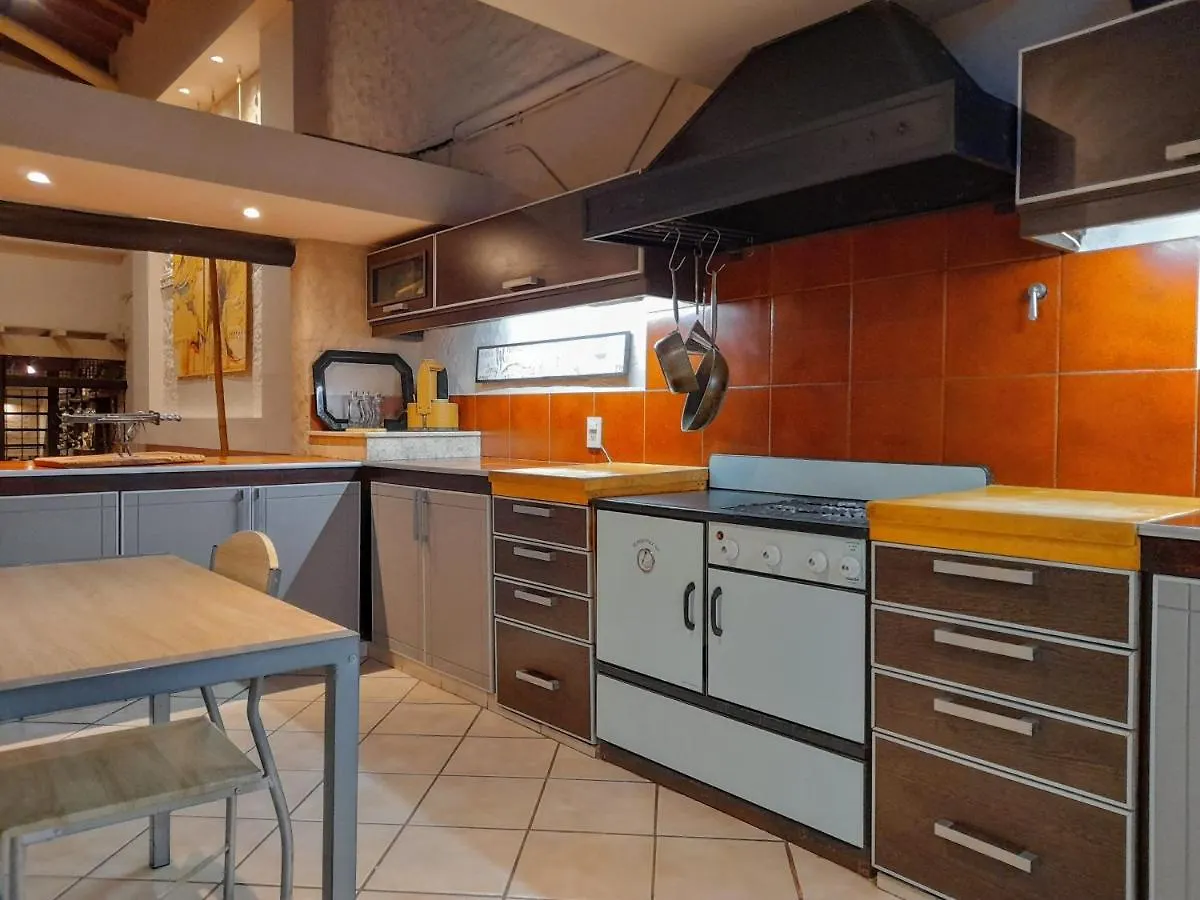 Casona En Bodega Centenaria Guaymallen Holiday home